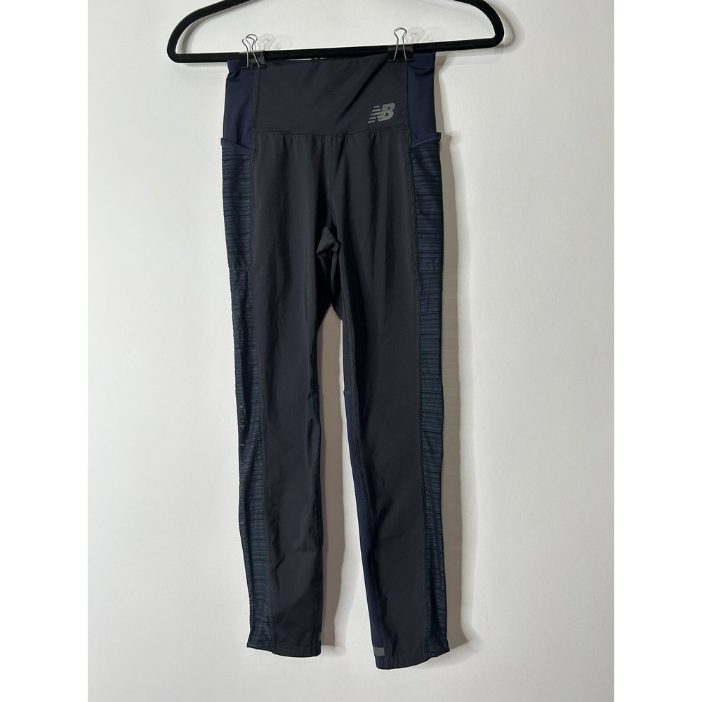 New Balance Women Black Blue Cropped Capri Leggings